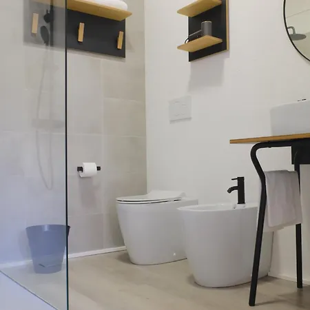 Bed & Breakfast The Black Sheep 4*